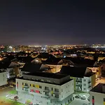 Deluxe Apartment Near Coresi Mall With Panoramic View