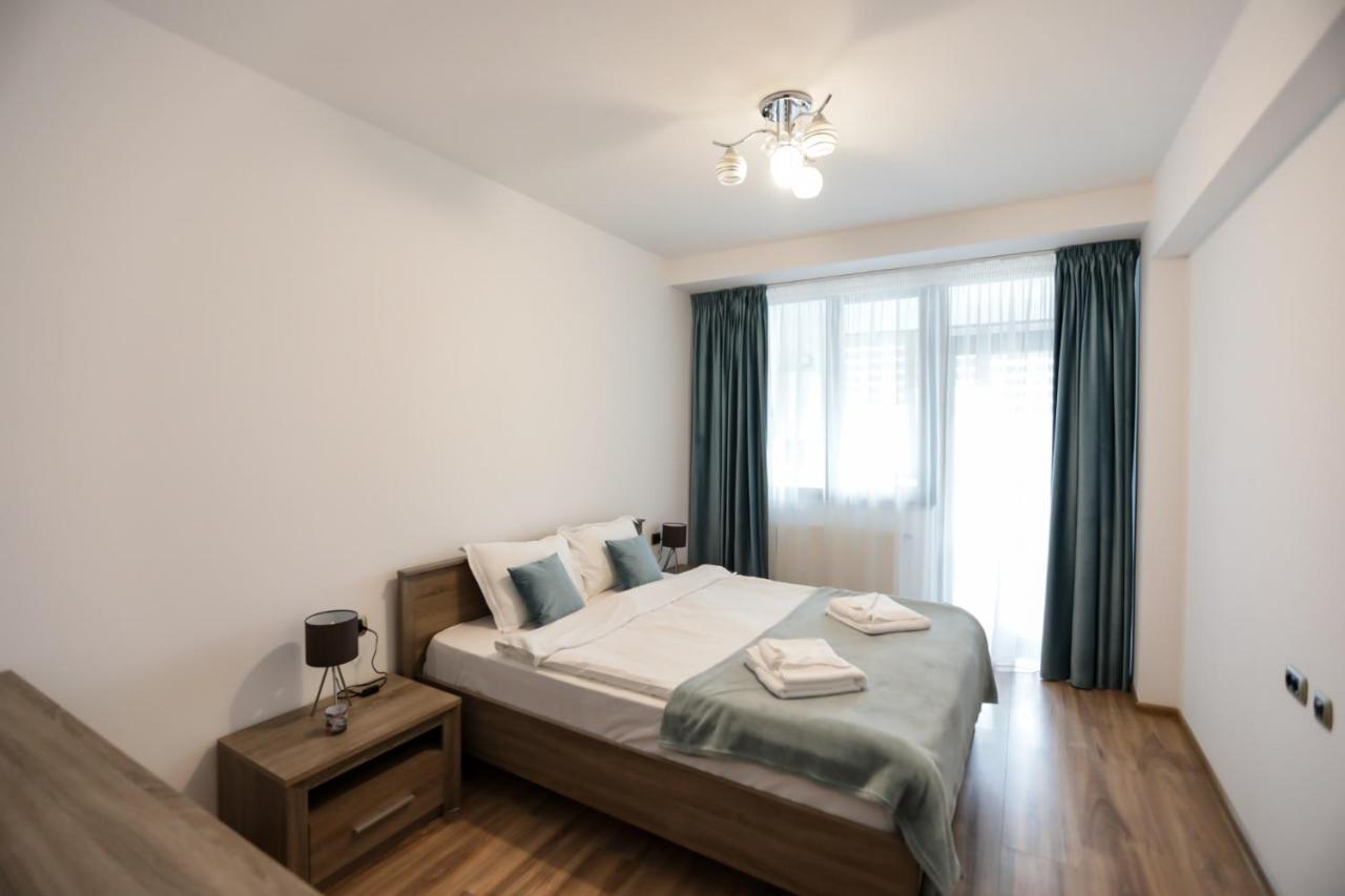 Deluxe Near Coresi Mall With Panoramic View *