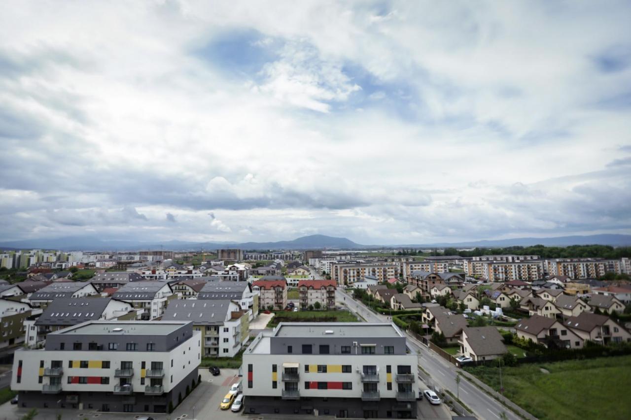 Apartment Deluxe Near Coresi Mall With Panoramic View