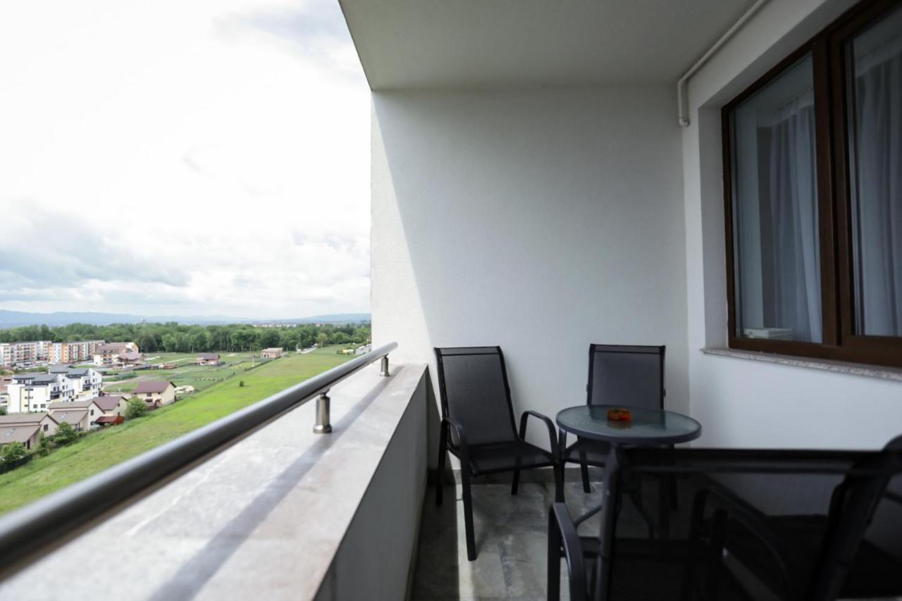 Apartment Deluxe Near Coresi Mall With Panoramic View Brașov