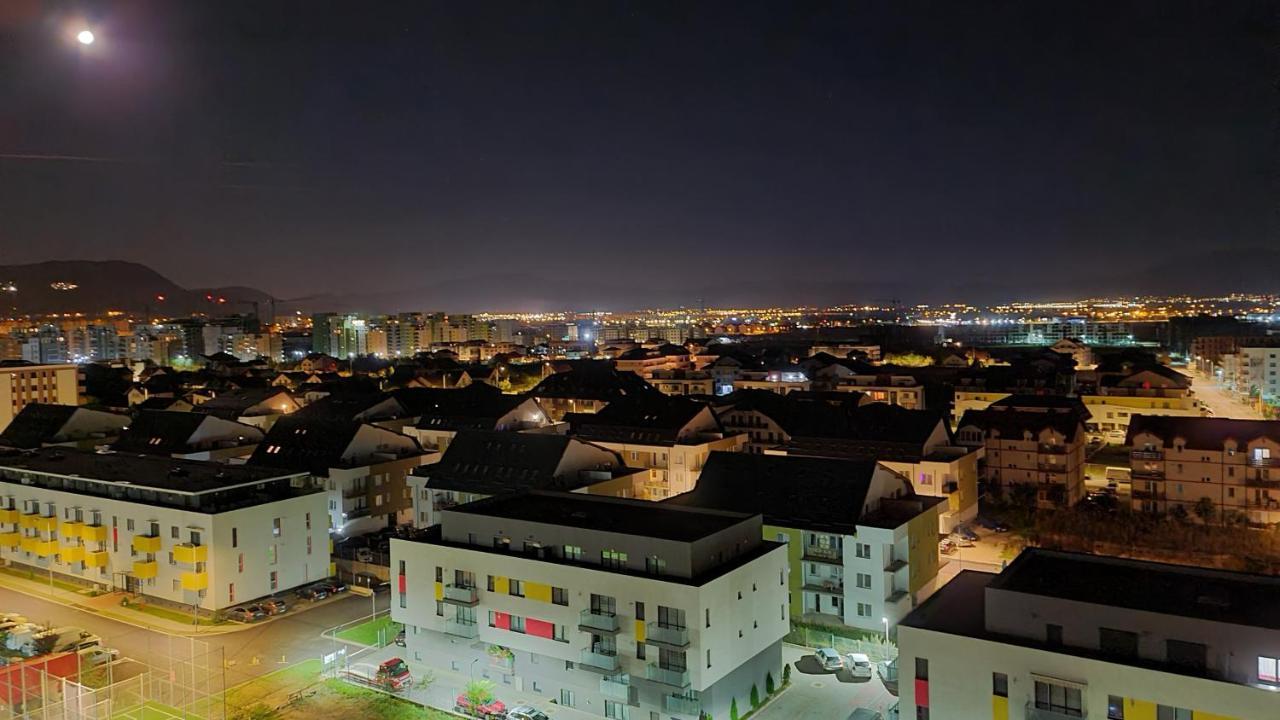 Deluxe Near Coresi Mall With Panoramic View